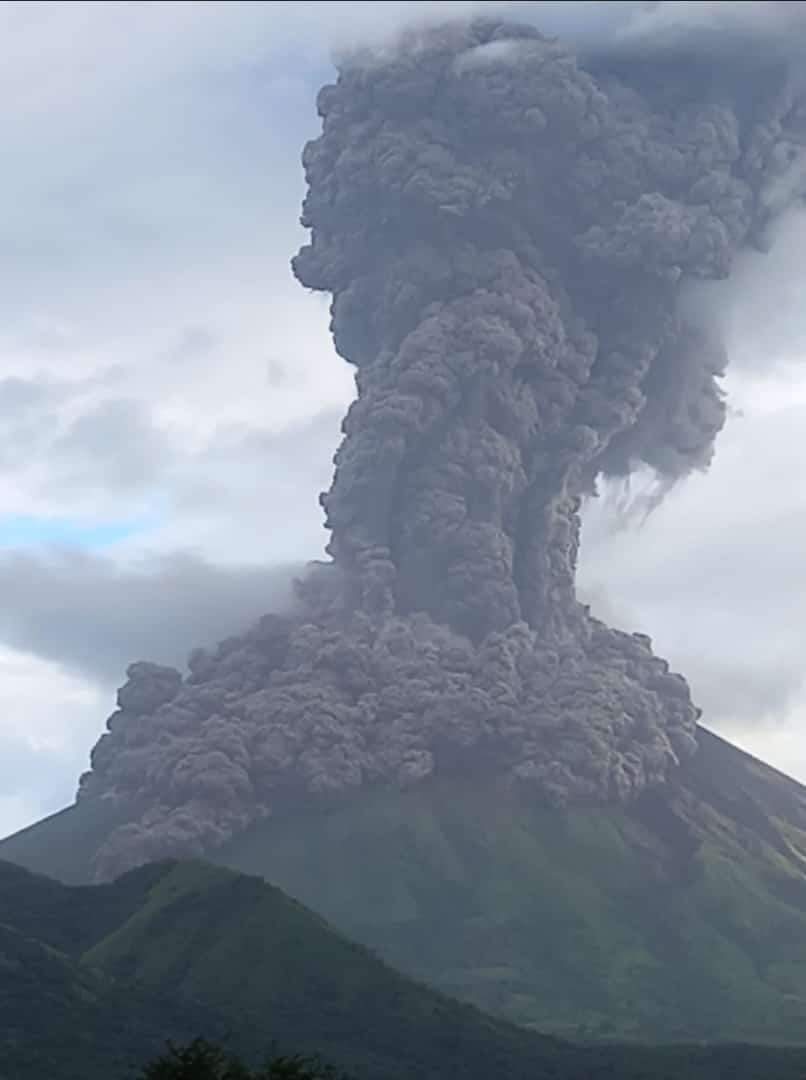 Explosión moderada en volcán San Cristóbal no representa peligro