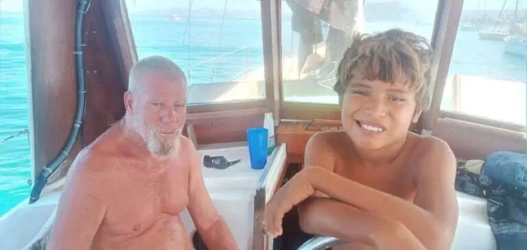 Naval de EE.UU rescata con vida a adolescente nicaragüense