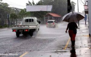 Lluvias por la mañana en el Caribe y por la tarde en el Pacífico generará onda tropical 10