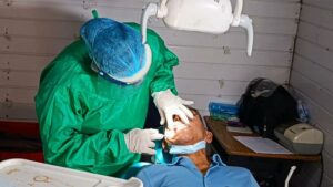 Pacientes crónicos, niños y mujeres embarazadas del barrio Rubén Darío reciben atención a través de Clínica Móvil del Minsa