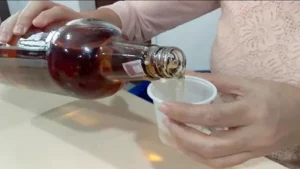 Fallece por tomar licor