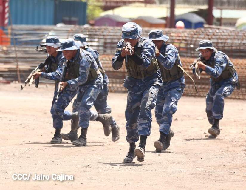 La Fuerza Naval celebra su 44 aniversario en defensa de la soberanía