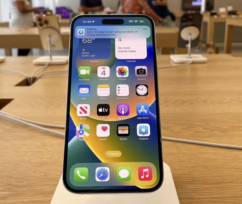 Pareja vende a su bebé de 8 meses para comprarse un IPhone