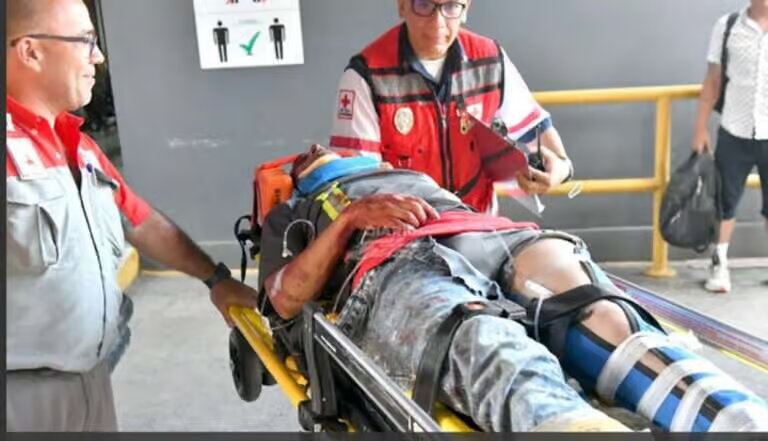 Connacional resulta con lesiones graves tras caer de una altura de ocho metros en Costa Rica