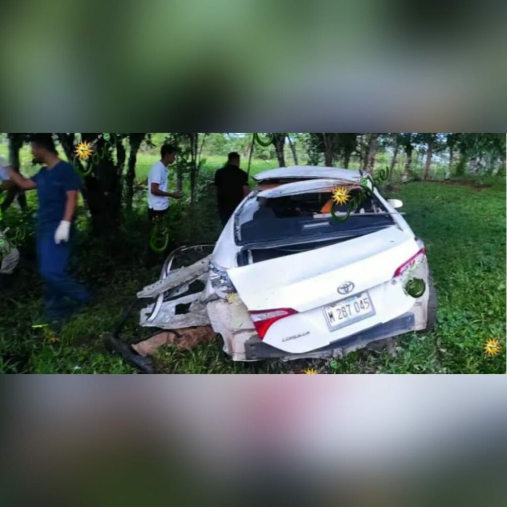 Conductor choca y deja abandonado a dos acompañantes que fallecieron