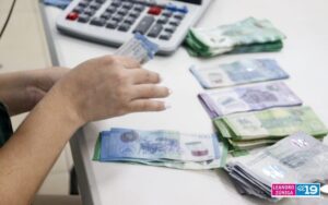 Trabajadores de la Educación recibieron su salario de agosto