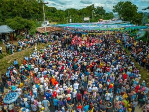 Llega minguito a Managua con un desborde multitudinario de feligreses