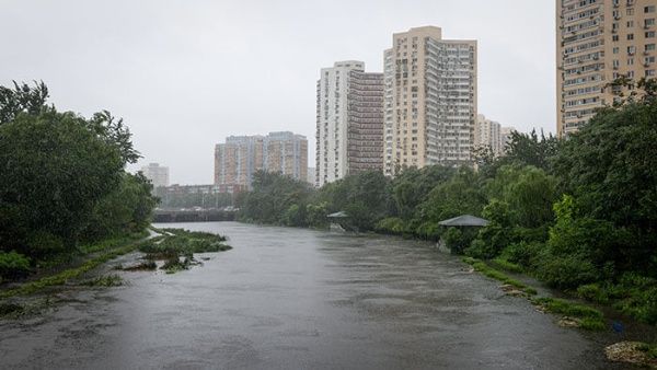 Lluvias por tifón Doksuri dejan al menos 11 muertos en China