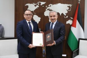 Entregan medalla Estrella de la Amistad a embajador de Nicaragua en Palestina