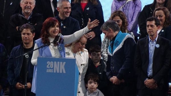 Vicepresidenta de Argentina critica planes "inconsistentes" del FMI