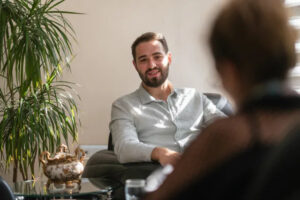 Hombres, está bien ser vulnerables: ¿cómo saber cuándo buscar ayuda?