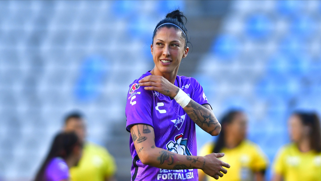 “¿Protegerme de qué?”: la futbolista Jenni Hermoso reacciona a su exclusión de la selección española