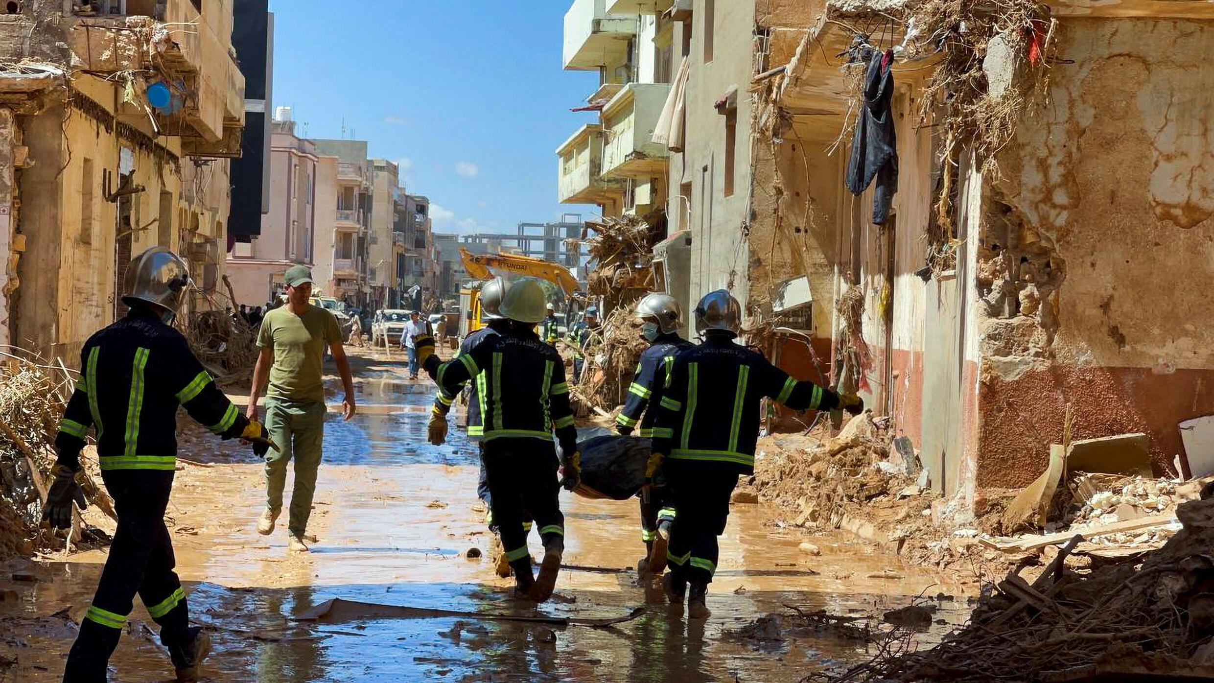 Amenaza de brote epidémico en Libia por los más de 11 300 muertos