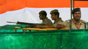 Dos hombres secuestran y violan a una mujer que visitaba un templo en la India