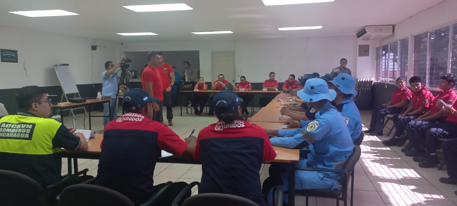 Bomberos elevarán capacidades para rescate de víctimas en accidentes de tránsito