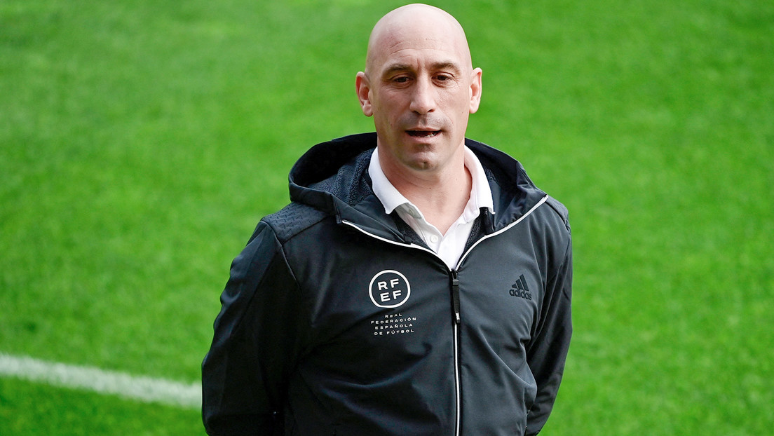 Tribunal del Deporte en España cierra la posibilidad de suspensión a Rubiales por beso a Hermoso