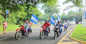 Nicaragüenses inician celebraciones por el mes patrio