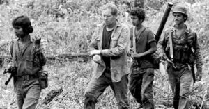 Cae estadounidense Eugene Hasenfus