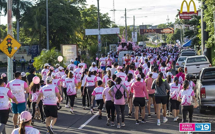 Carrera Rosa realizada en Managua