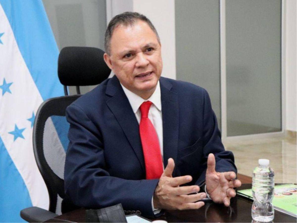 Honduras con voluntad de suspender visa si Costa Rica lo hace
