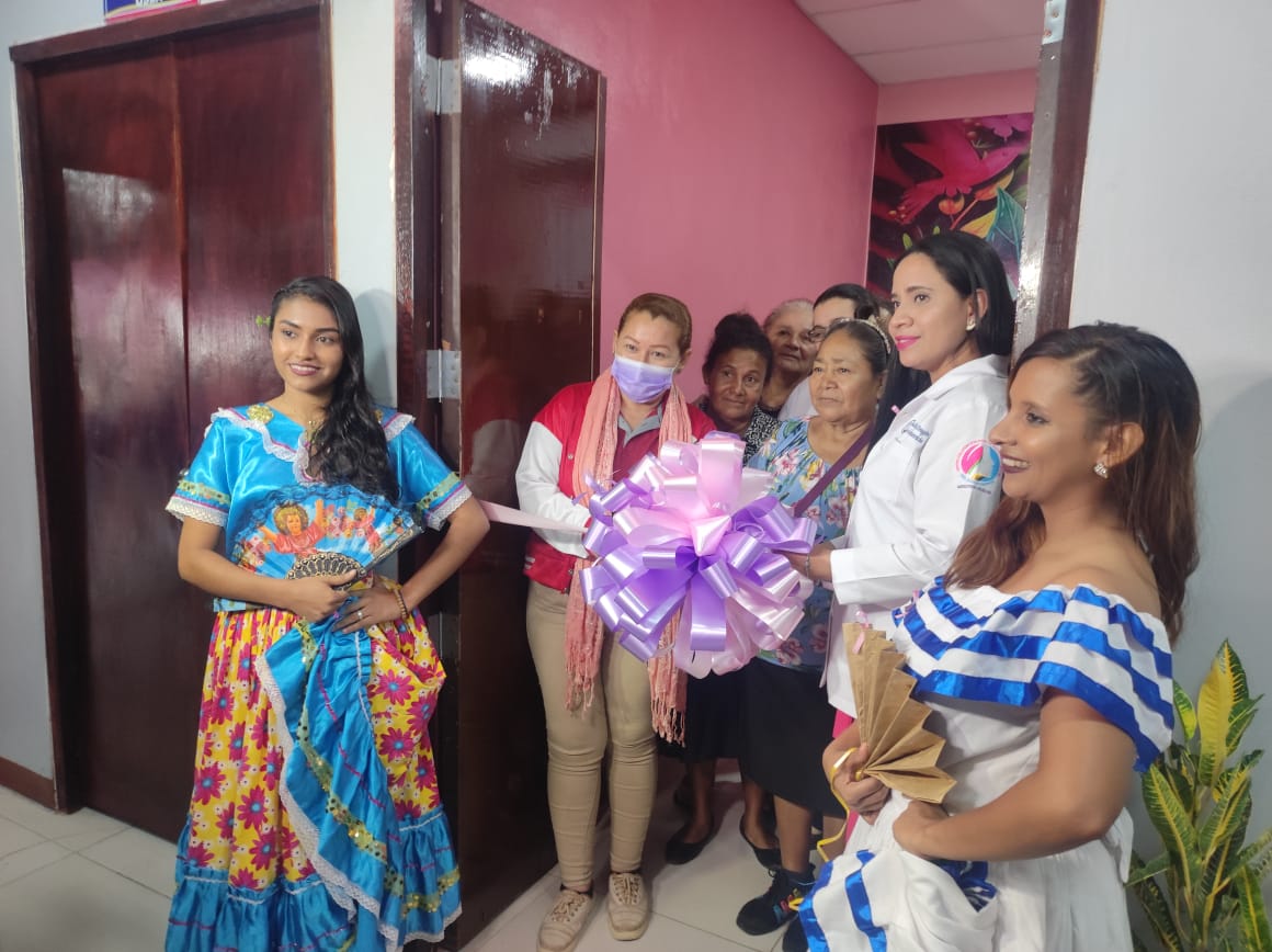 Inauguran mamógrafos en centro Ligia Altamirano