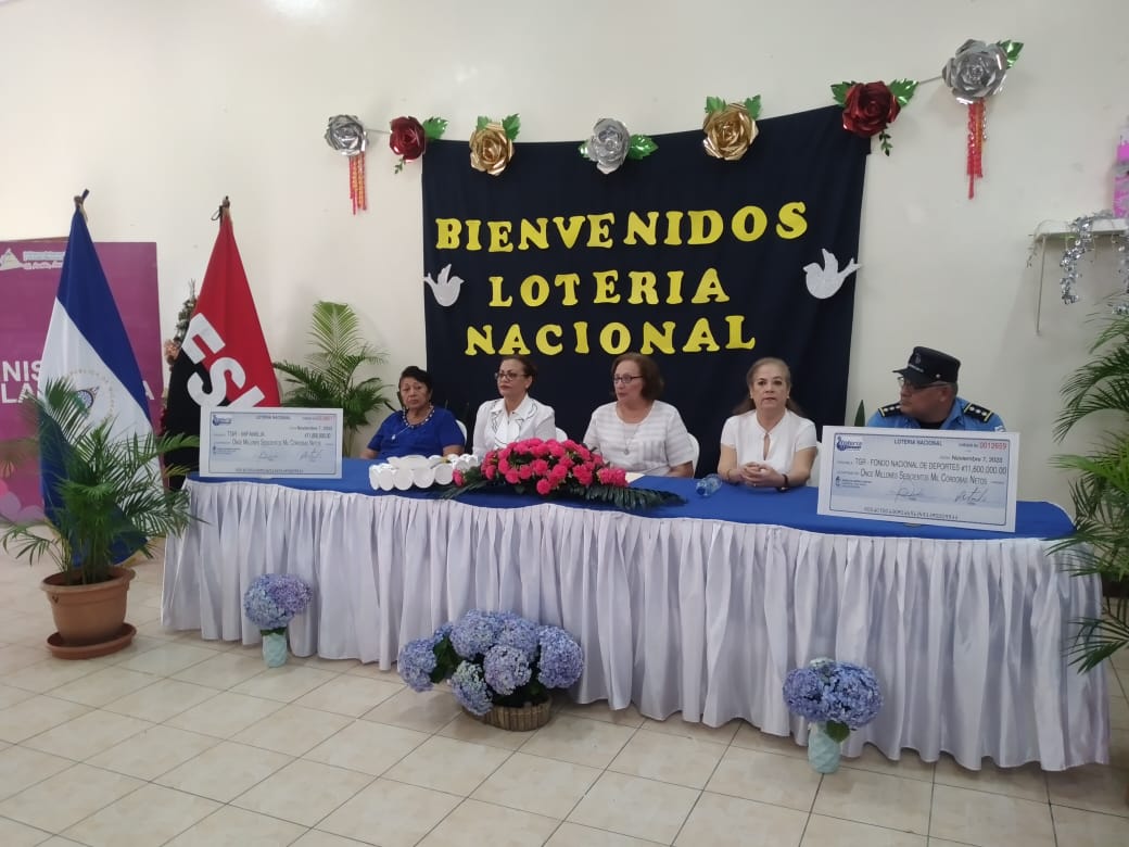 Lotería Nacional entrega utilidades de noviembre