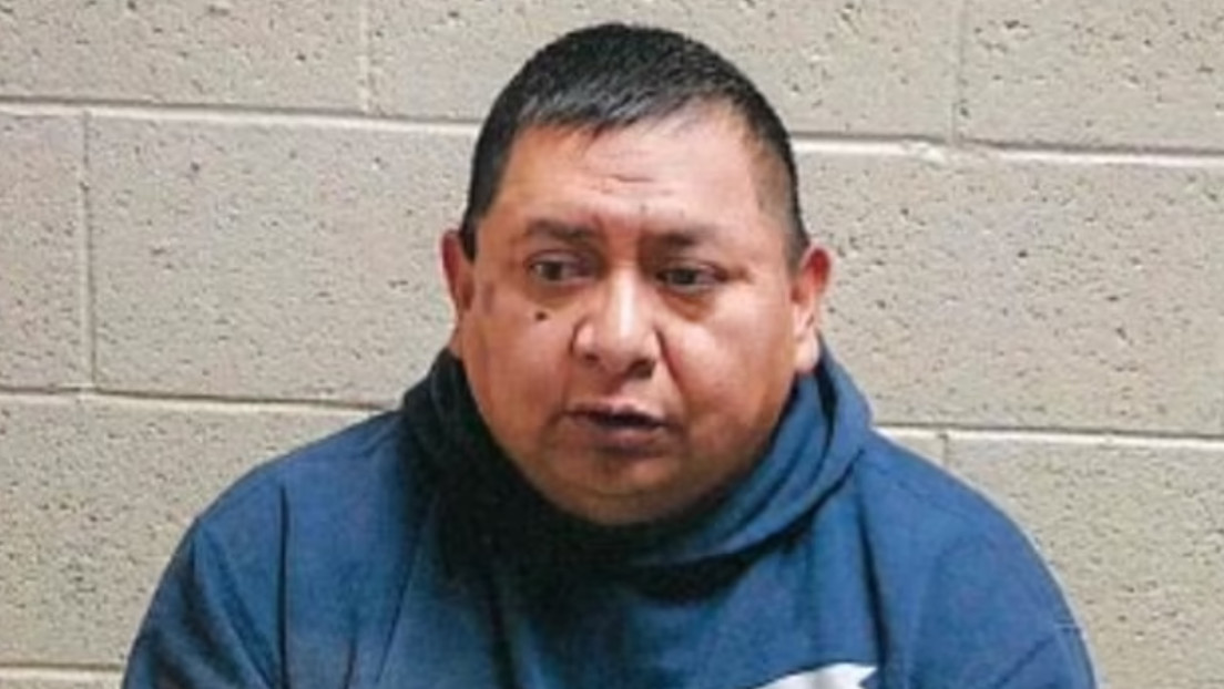 Un policía de EE.UU. atropella a una mujer, se fuga y luego vuelve para investigar