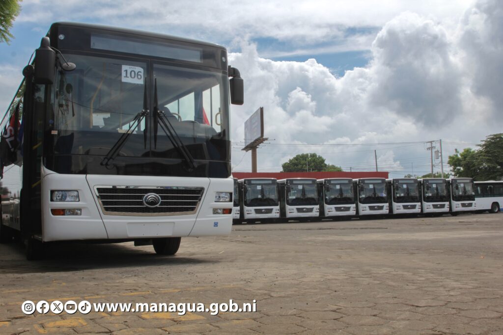 Entrega de buses chinos