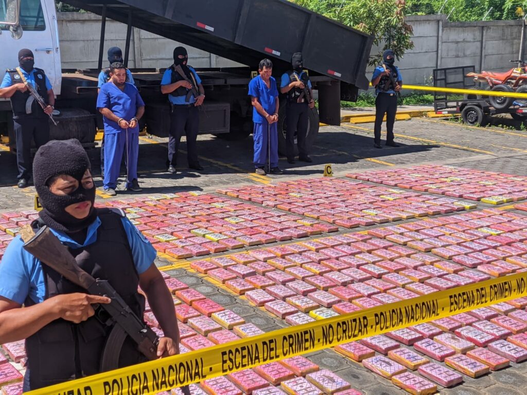 Más de $23 millones en cocaína incauta la Policía en Tipitapa y Carretera Vieja a León
