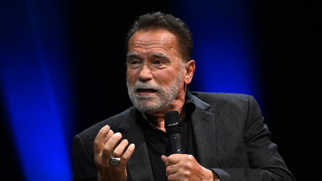 La ciclista con la que chocó Arnold Schwarzenegger presenta una demanda en su contra