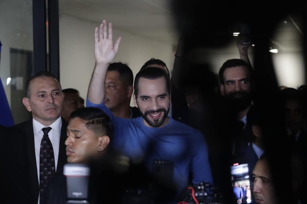Tribunal Electoral de El Salvador acepta la candidatura de Bukele para la reelección