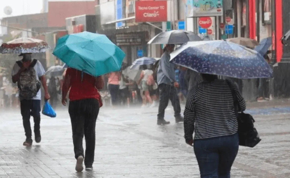 Pilar se aleja de El Salvador, pero las lluvias continuarán por algunos días