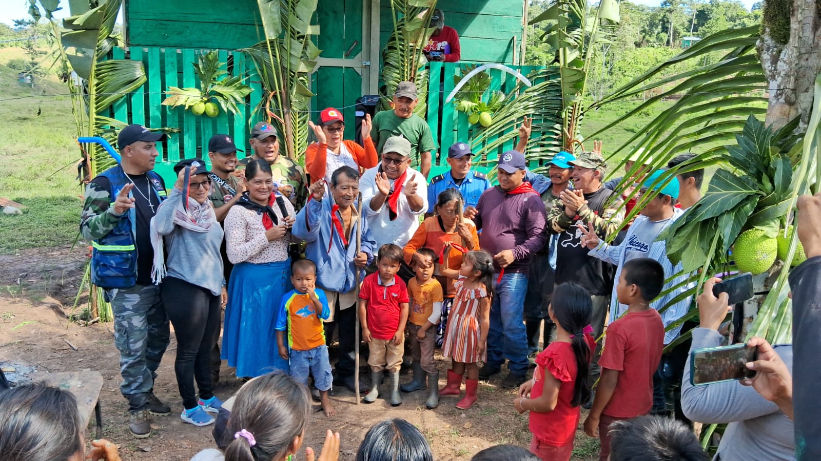 Familias mayagnas reciben viviendas solidarias