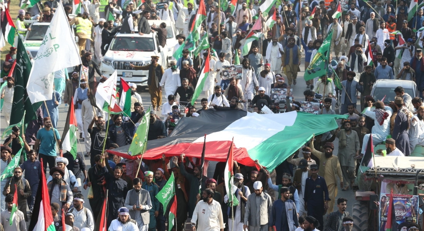 Pakistán prohíbe las celebraciones de Año Nuevo en solidaridad con Palestina