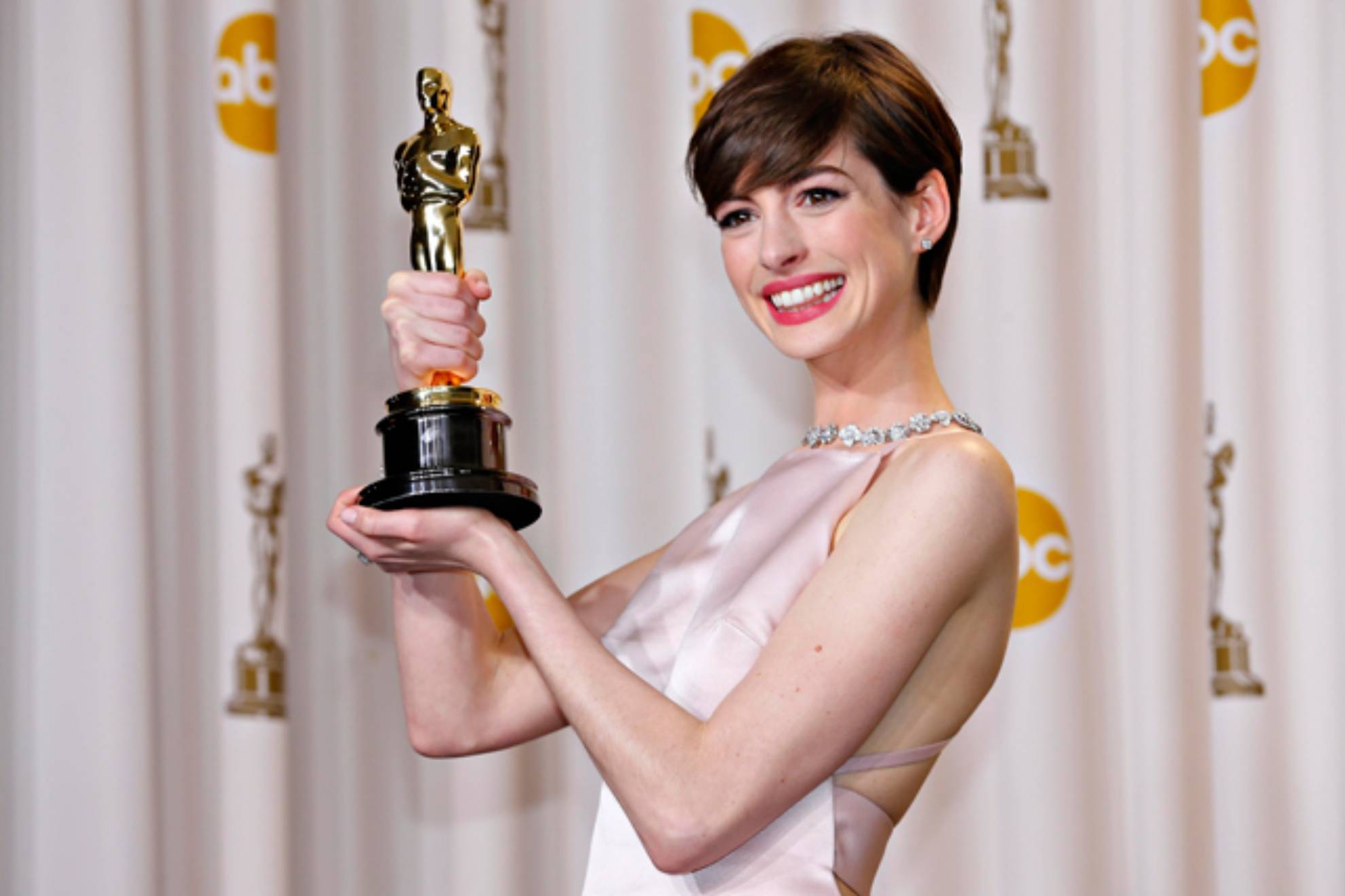 El momento más crítico de Anne Hathaway con su salud le valió un Oscar: estaba tan perdida