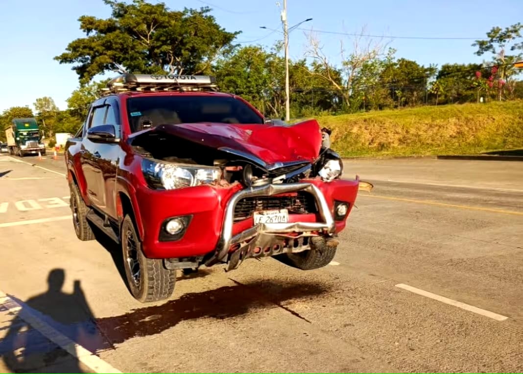 Invasión de carril deja un muerto en León
