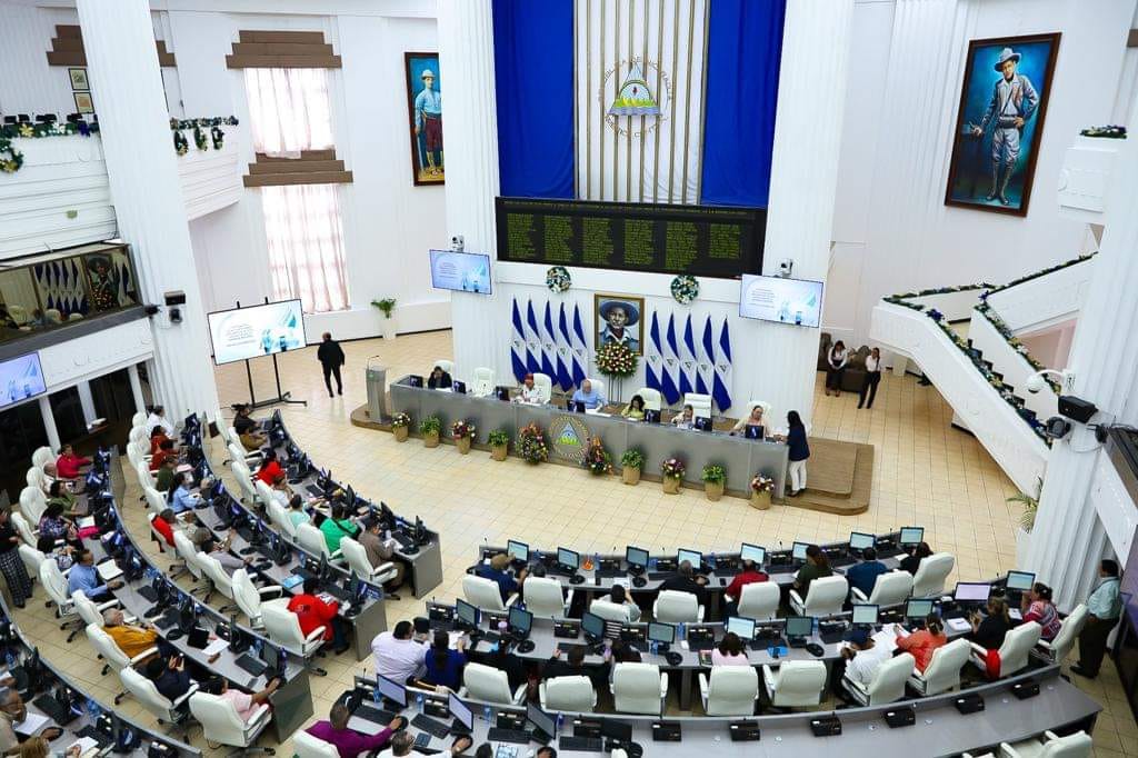 Parlamento cerrará legislatura pero realizarán ciclo de sesiones especiales