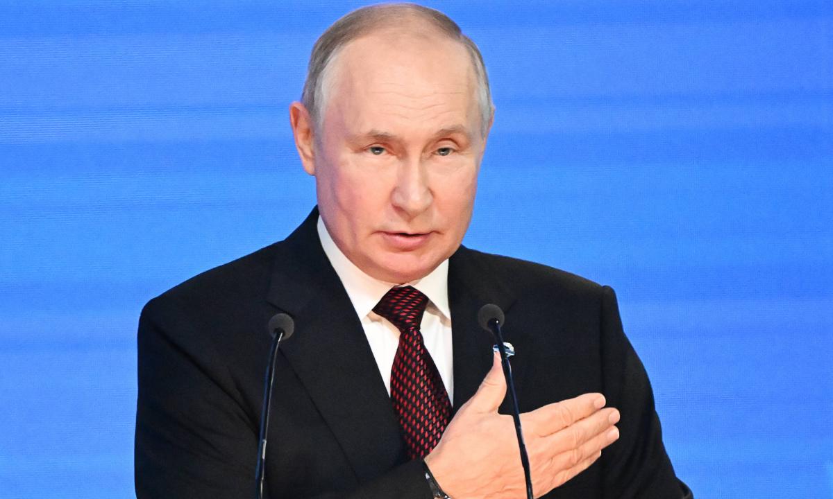 La Comisión Electoral Central de Rusia registra a Putin como candidato en las presidenciales