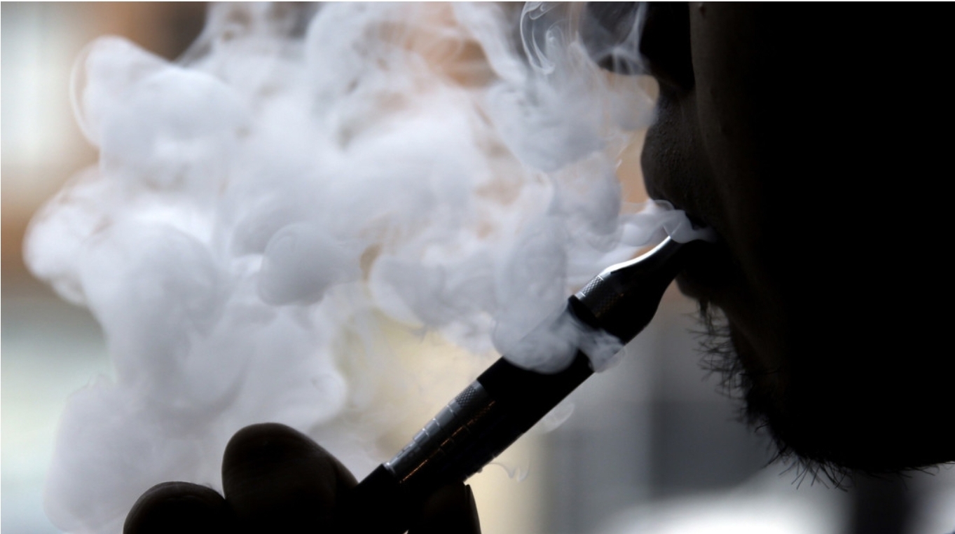 Reino Unido prohibirá los vaporizadores desechables en un intento por frenar el vapeo juvenil