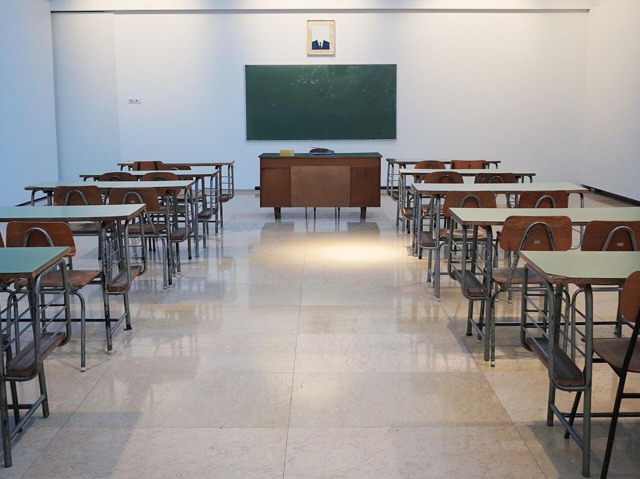 Más de 3.300 centros educativos de Ecuador retoman las clases presenciales