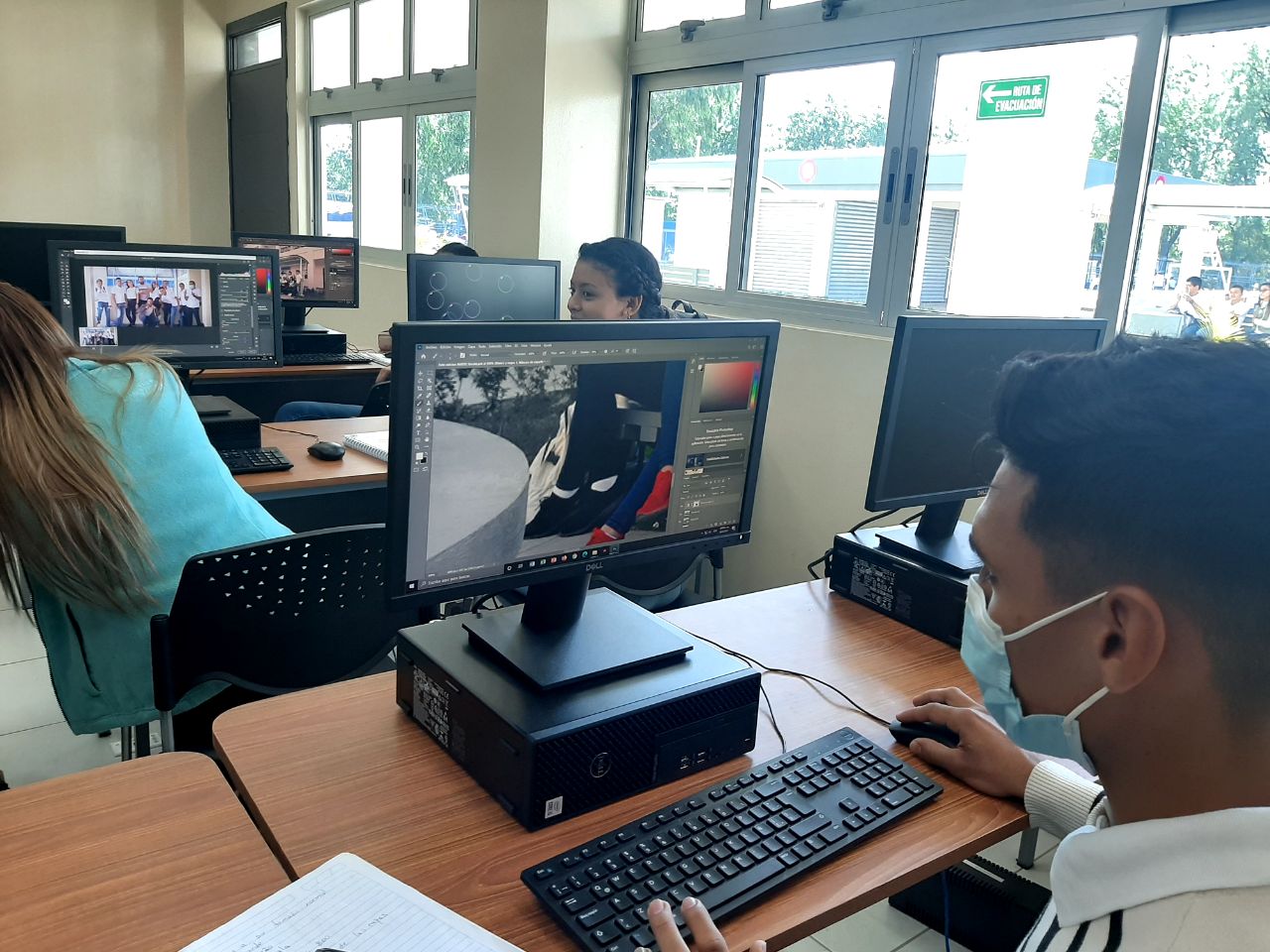 Clases en centros técnicos inician el 5 de febrero
