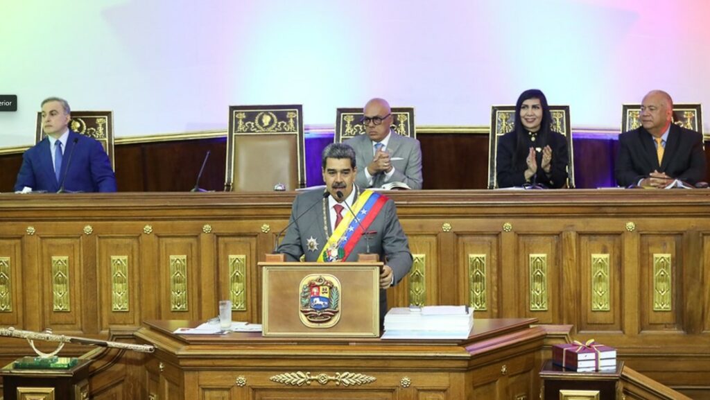 Maduro a Milei: "Eres un error fatal en la historia de Argentina"