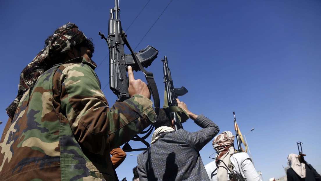 Reportan lanzamiento masivo de misiles desde Yemen en respuesta al ataque de EE.UU