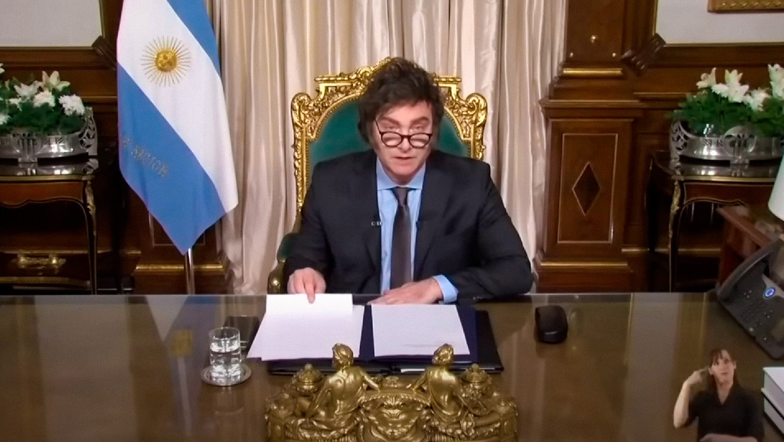 El polémico ‘megadecreto’ de Milei ingresa al Congreso argentino