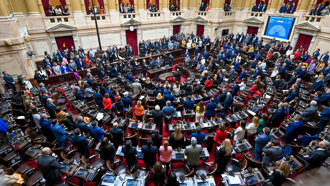 El oficialismo argentino define acuerdos en el Congreso y fija fecha para tratar la ‘ley ómnibus’