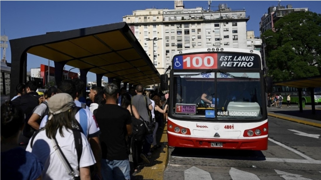 Anuncian paro de transporte en Argentina para el próximo 5 de marzo
