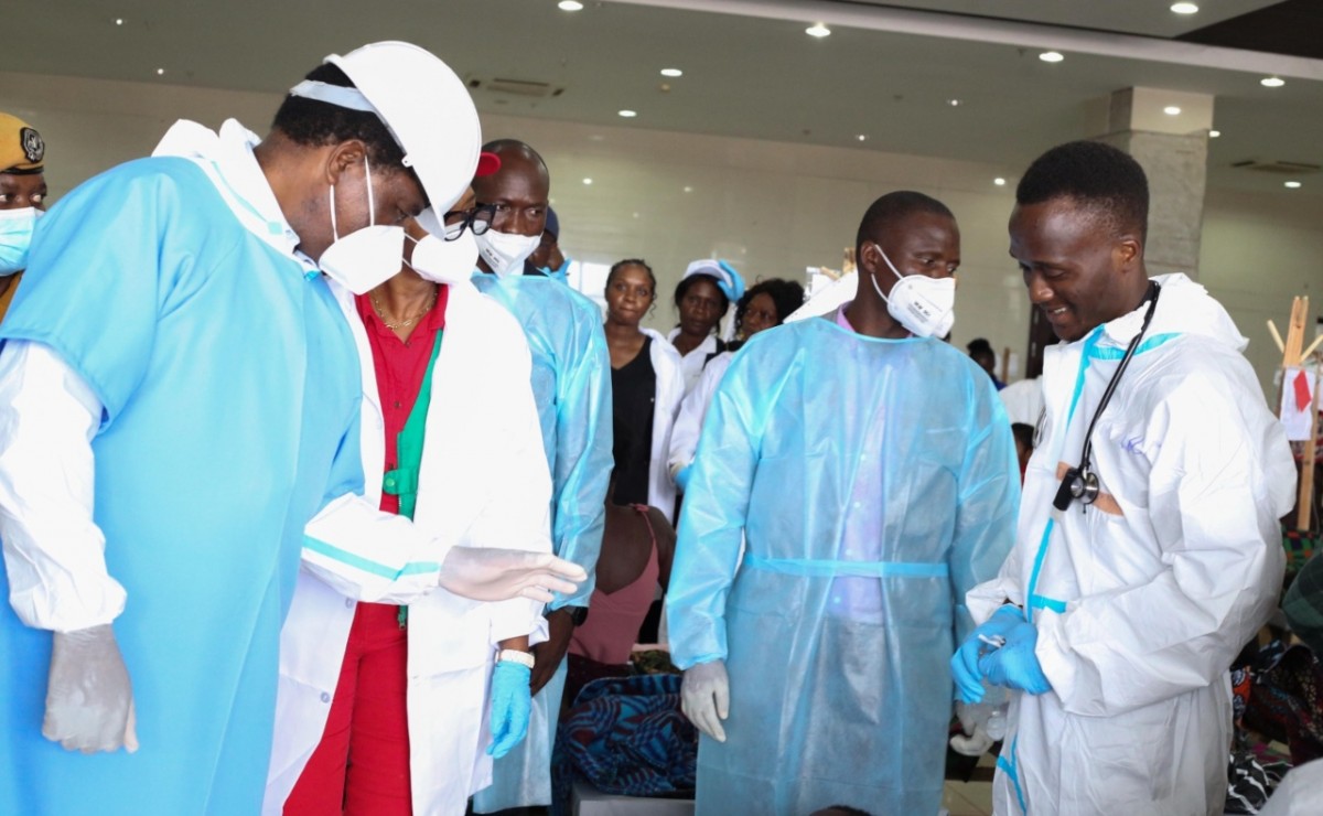 Al menos 700 muertos en el mayor brote de cólera de Zambia