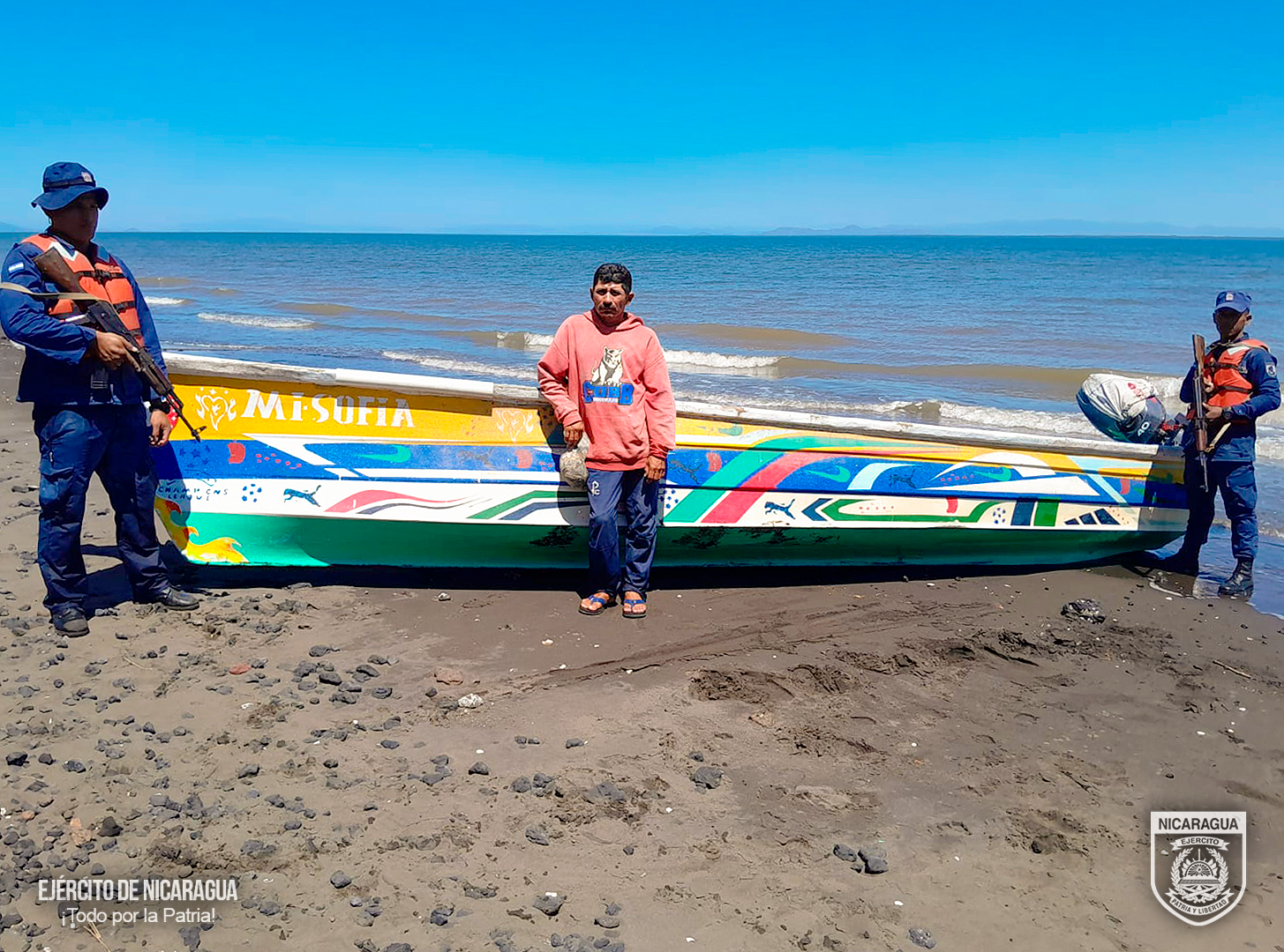 Retienen embarcación hondureña y a sus 2 tripulantes por pesca ilegal