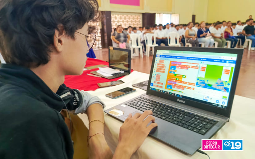 Promueven el talento digital entre los estudiantes del país