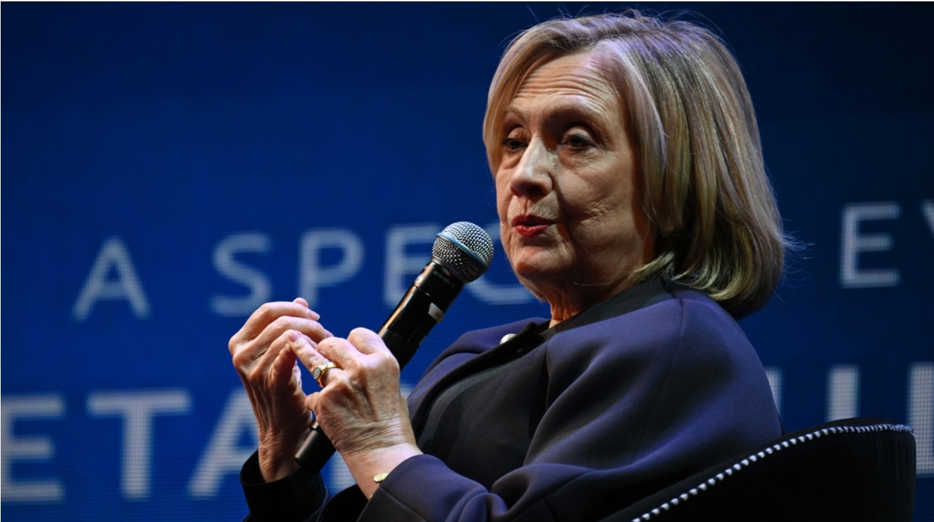 Hillary Clinton dice no estar sorprendida por el número de víctimas en Gaza